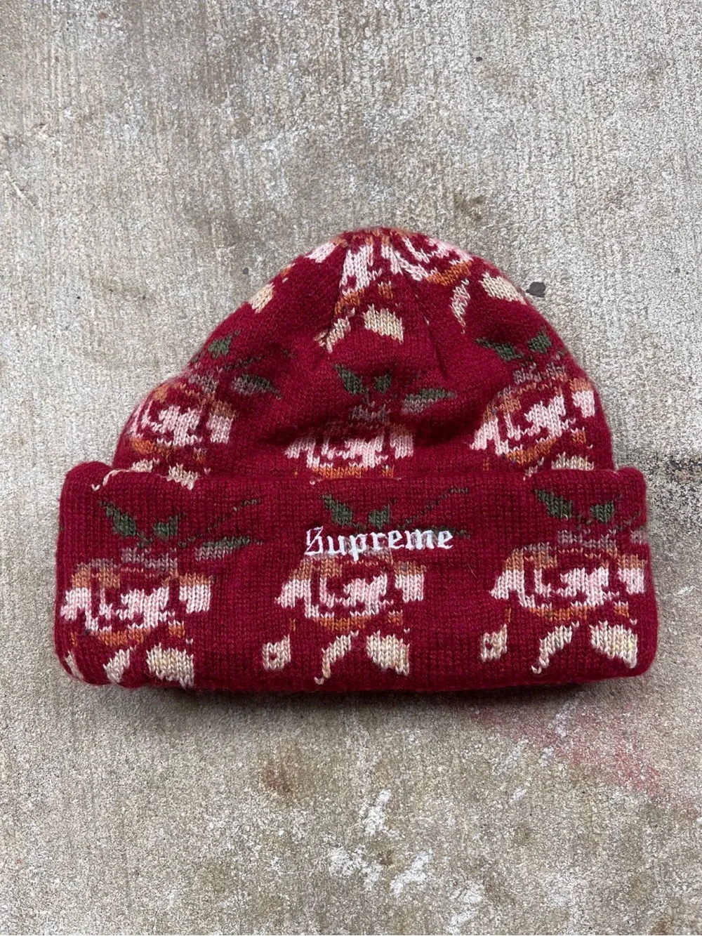 SUPREME Rose Jacquard Beanie
